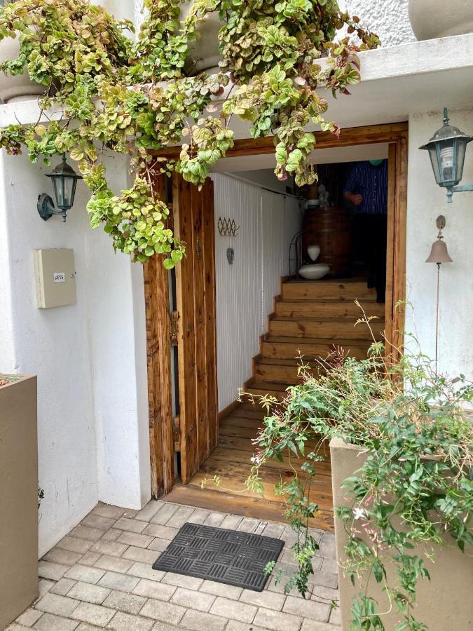 Mangolds Guest House Port Elizabeth Exterior photo